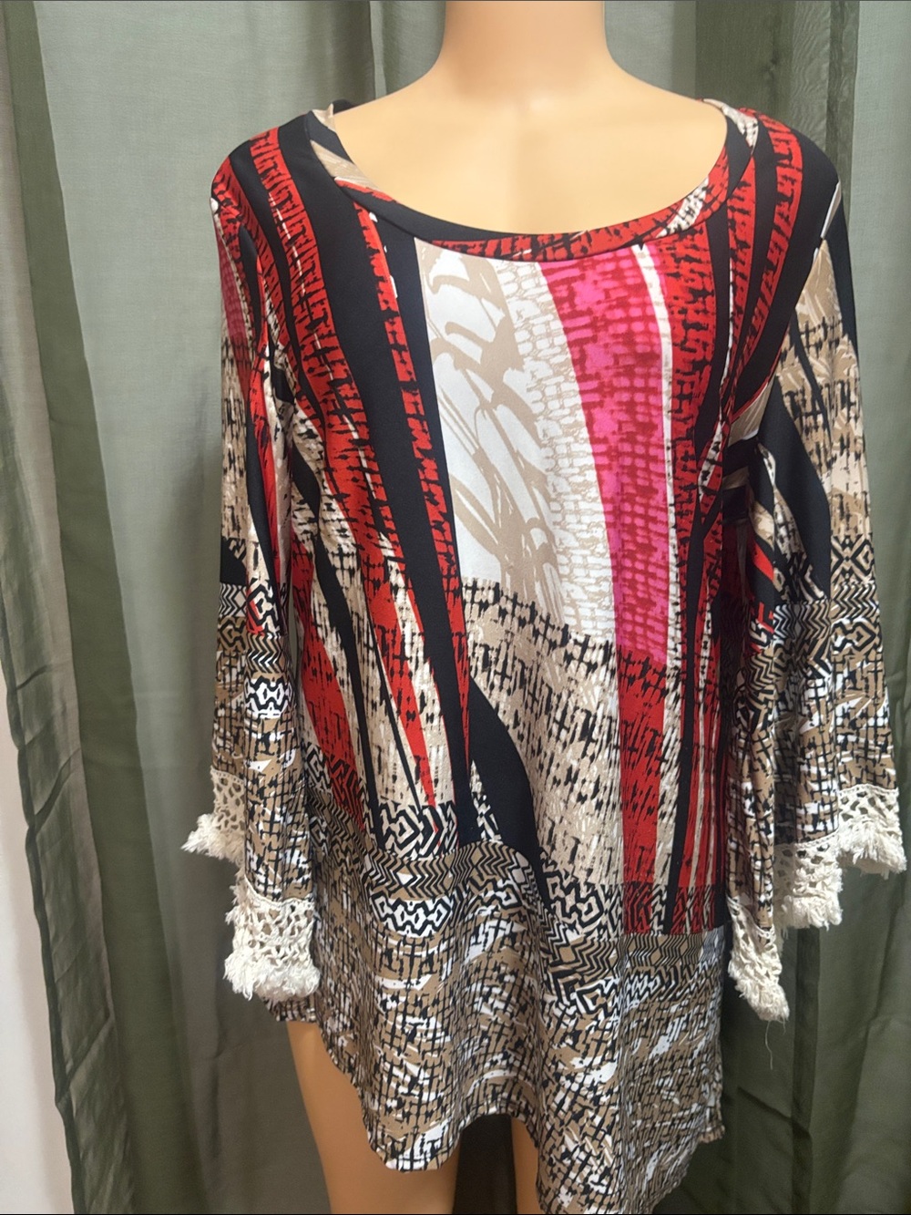 Sunny Leigh Printed Scoop Neck Tunic in Red, Black & Cream
